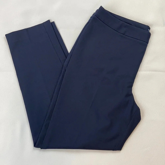 Lands’ End Navy Blue Mid-Rise Slim Leg Pant NWT - Picture 1 of 11